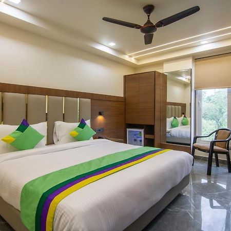 Treebo Royal Comfort New Delhi Ngoại thất bức ảnh