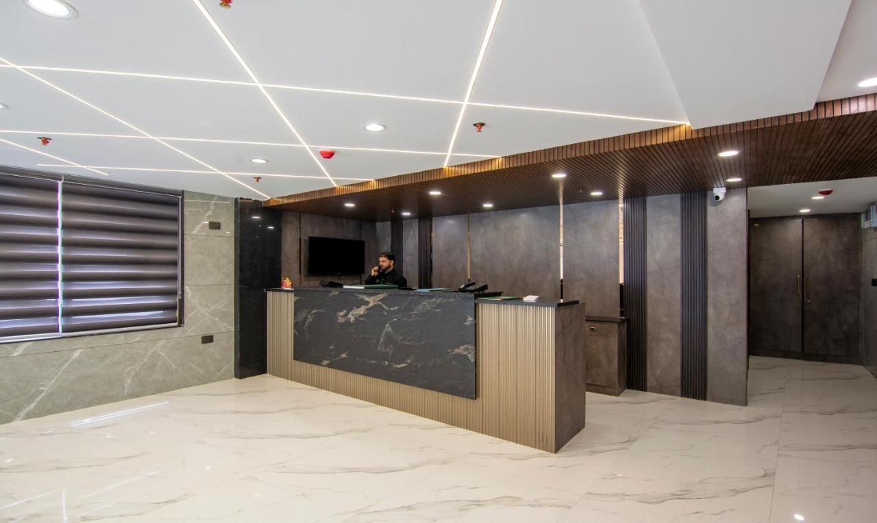 Treebo Royal Comfort New Delhi Ngoại thất bức ảnh