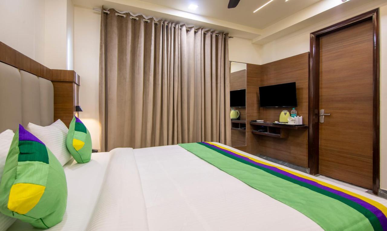 Treebo Royal Comfort New Delhi Ngoại thất bức ảnh